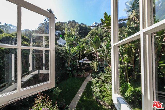 1367 N BEVERLY Drive, Beverly Hills, CA 90210