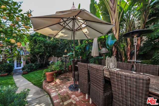 1367 N BEVERLY Drive, Beverly Hills, CA 90210