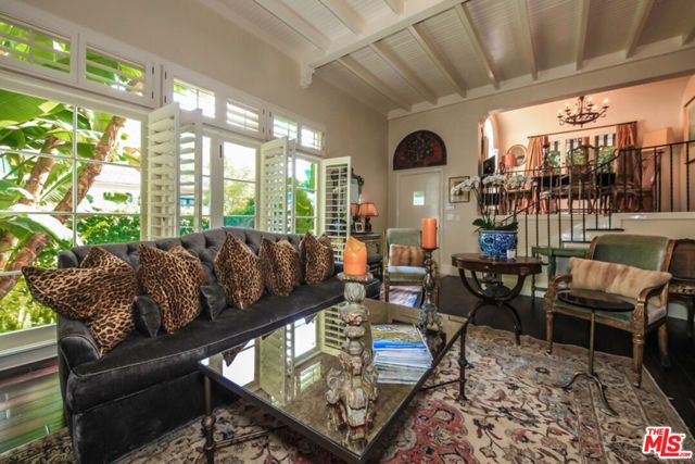 1367 N BEVERLY Drive, Beverly Hills, CA 90210