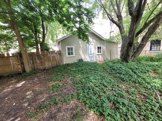 822 Michigan Avenue, Evanston, IL 60202