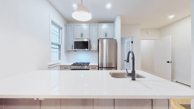 86 Edwards Street 1, New Haven, CT 06511