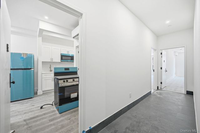 2152 Muliner Avenue, Bronx, NY 10462