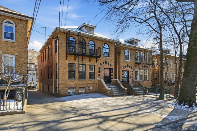 2152 Muliner Avenue, Bronx, NY 10462