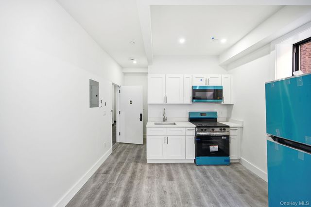 2152 Muliner Avenue, Bronx, NY 10462