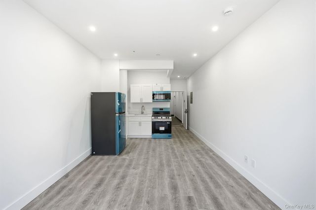 2152 Muliner Avenue, Bronx, NY 10462