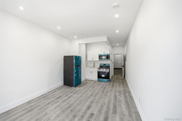 2152 Muliner Avenue, Bronx, NY 10462