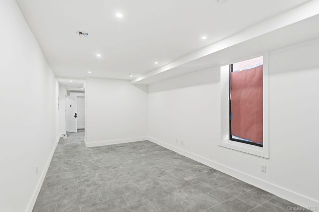 2152 Muliner Avenue, Bronx, NY 10462