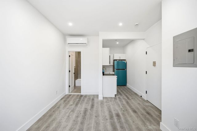 2152 Muliner Avenue, Bronx, NY 10462