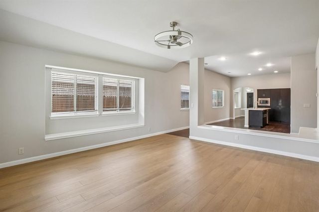 2012 Shawnee Trail, Heartland, TX 75126