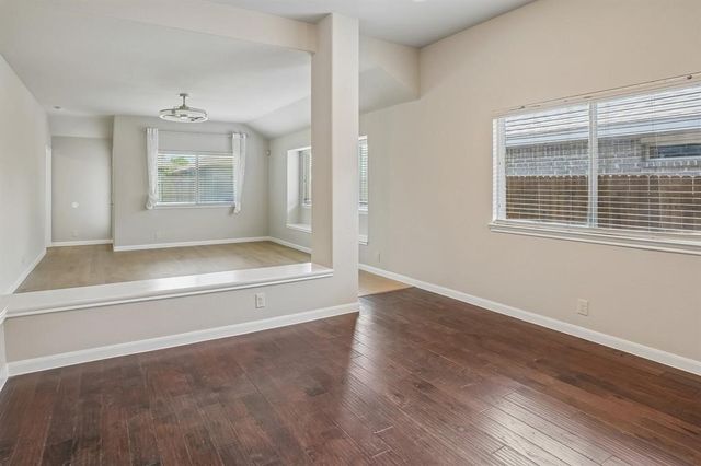 2012 Shawnee Trail, Heartland, TX 75126