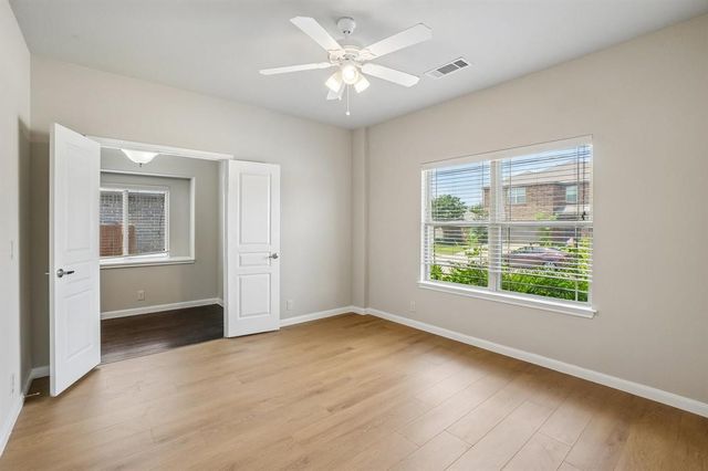 2012 Shawnee Trail, Heartland, TX 75126