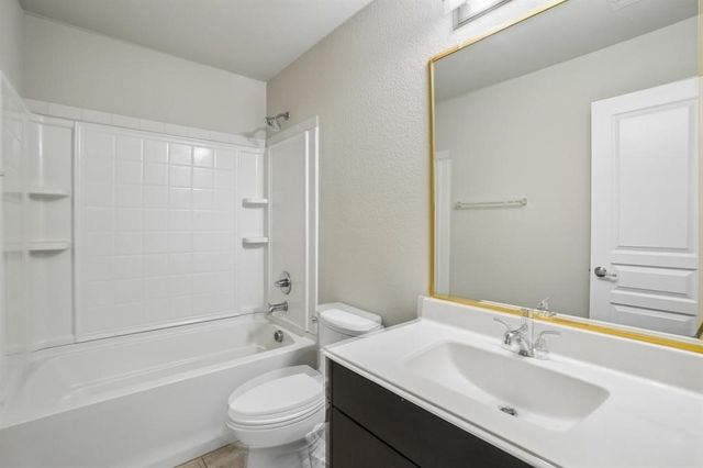 2012 Shawnee Trail, Heartland, TX 75126