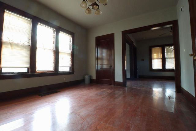 1314 N 22nd STREET, Milwaukee, WI 53205