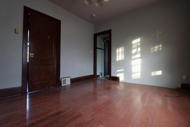 1314 N 22nd STREET, Milwaukee, WI 53205