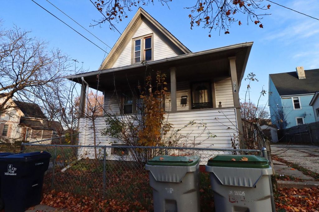 1314 N 22nd STREET, Milwaukee, WI 53205