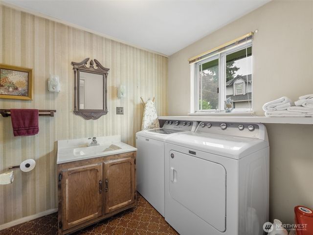 633 E 84th Street, Tacoma, WA 98445