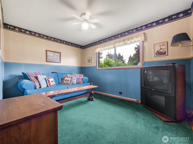 633 E 84th Street, Tacoma, WA 98445