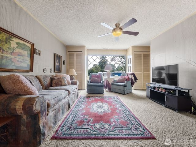 633 E 84th Street, Tacoma, WA 98445