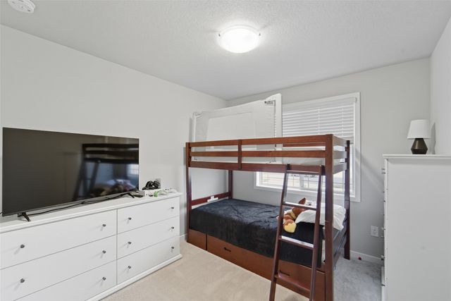 2817 21st Street SW, Altoona, IA 50009