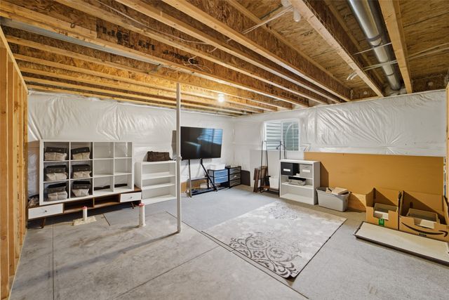 2817 21st Street SW, Altoona, IA 50009