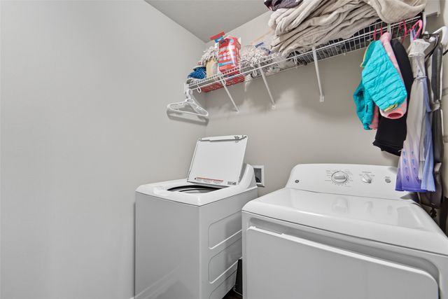 2817 21st Street SW, Altoona, IA 50009