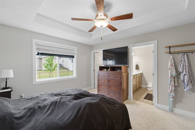 2817 21st Street SW, Altoona, IA 50009