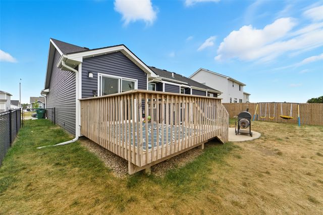 2817 21st Street SW, Altoona, IA 50009