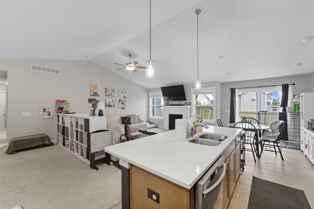 2817 21st Street SW, Altoona, IA 50009