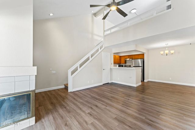 1190 Tivoli Lane 206, Simi Valley, CA 93065