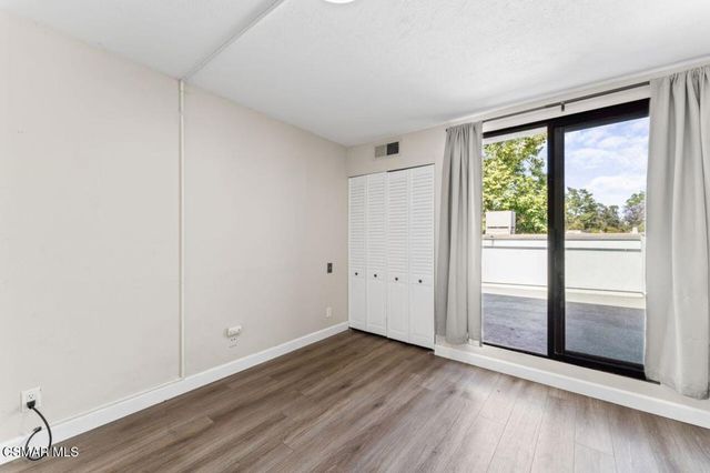 1190 Tivoli Lane 206, Simi Valley, CA 93065