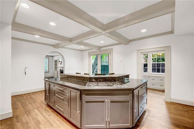 958 E Rock Springs Road NE, Atlanta, GA 30306