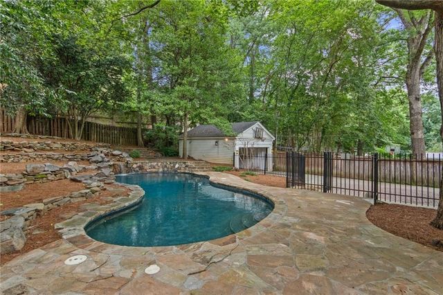 958 E Rock Springs Road NE, Atlanta, GA 30306