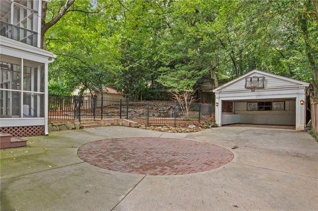 958 E Rock Springs Road NE, Atlanta, GA 30306