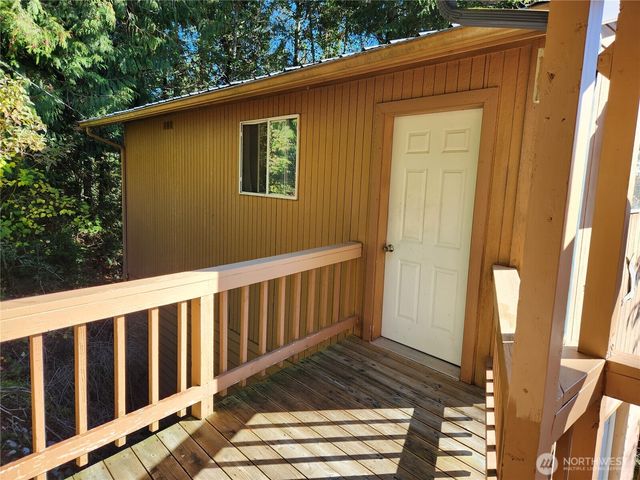 222 Towhee Lane, Brinnon, WA 98320