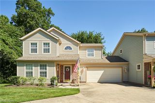 8637 Redtail Court, Macedonia, OH 44056