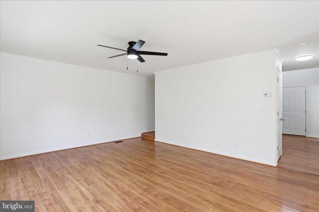 60 ICELANDIC CT, Martinsburg, WV 25405
