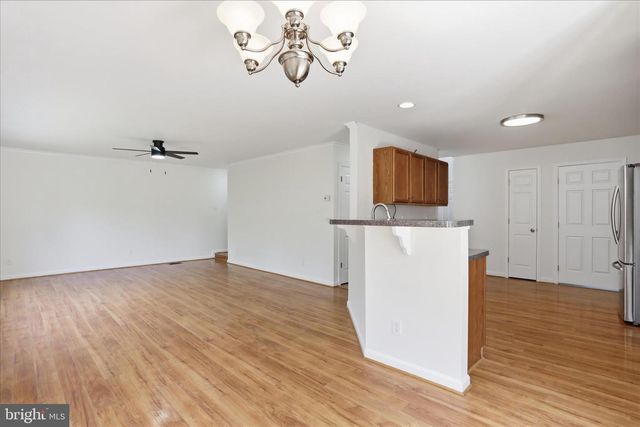 60 ICELANDIC CT, Martinsburg, WV 25405