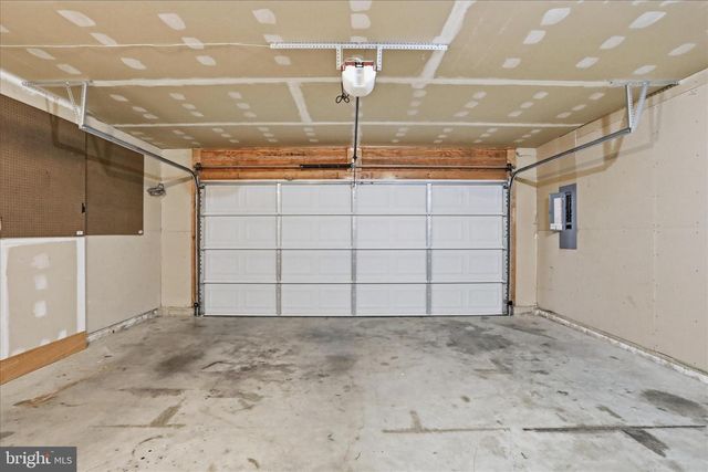 60 ICELANDIC CT, Martinsburg, WV 25405