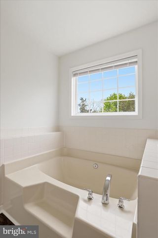 60 ICELANDIC CT, Martinsburg, WV 25405
