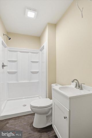 60 ICELANDIC CT, Martinsburg, WV 25405