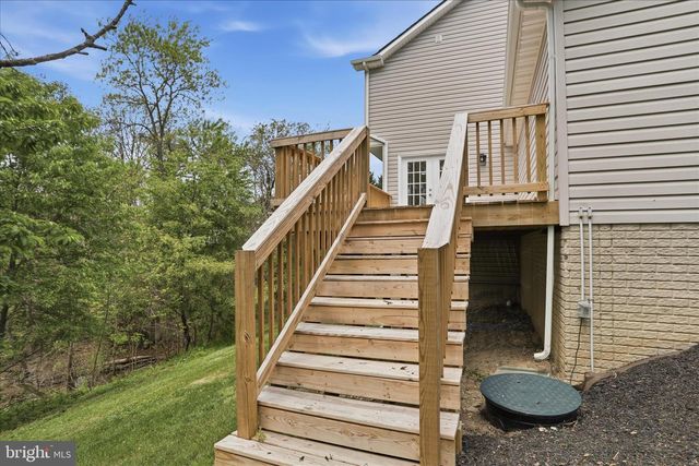 60 ICELANDIC CT, Martinsburg, WV 25405