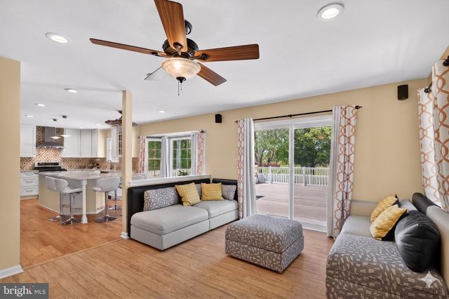15 ANNIE LN, Robbinsville, NJ 08691