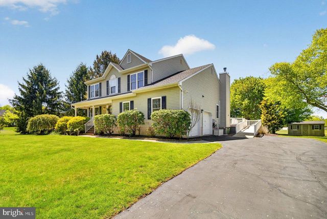 15 ANNIE LN, Robbinsville, NJ 08691