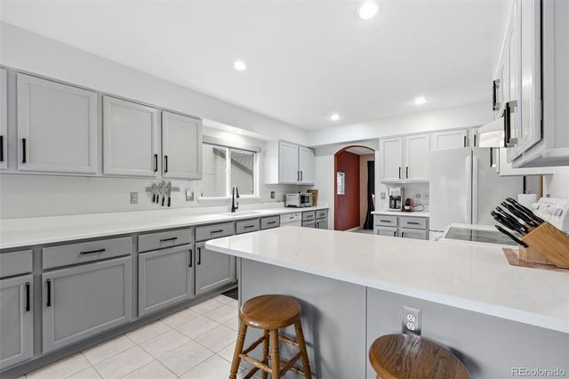 16498 W Ellsworth Drive, Golden, CO 80401