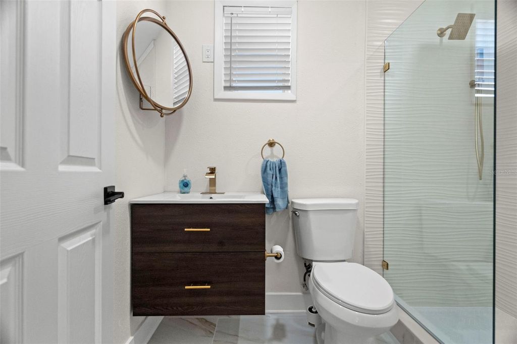 Image 20 of property listing at 4414 W OKLAHOMA AVENUE, Tampa, FL 33616