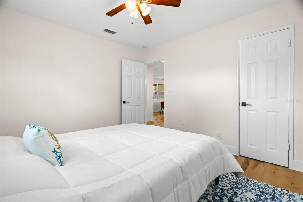 Image 21 of property listing at 4414 W OKLAHOMA AVENUE, Tampa, FL 33616