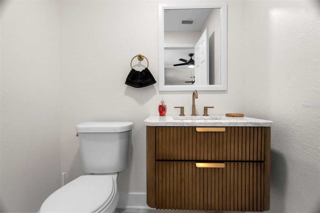 Image 25 of property listing at 4414 W OKLAHOMA AVENUE, Tampa, FL 33616