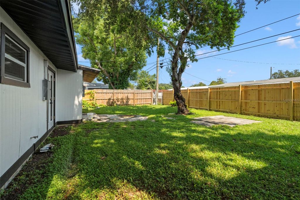 Image 29 of property listing at 4414 W OKLAHOMA AVENUE, Tampa, FL 33616