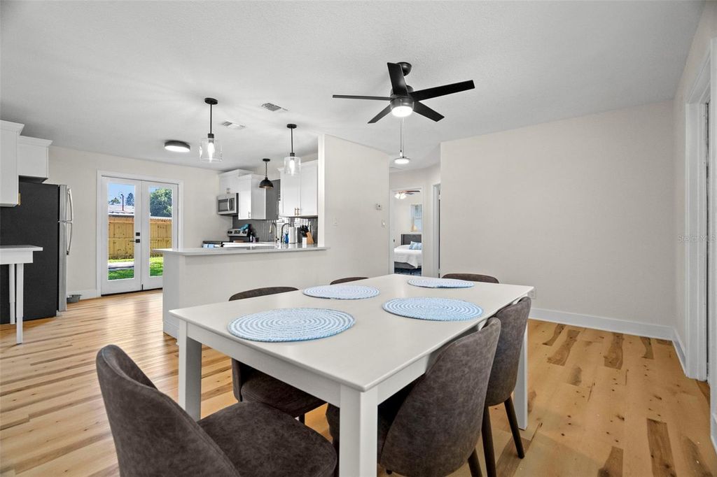 Image 9 of property listing at 4414 W OKLAHOMA AVENUE, Tampa, FL 33616