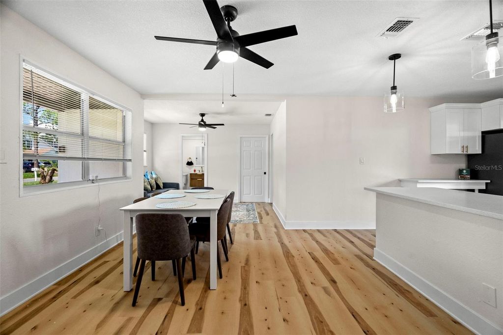 Image 10 of property listing at 4414 W OKLAHOMA AVENUE, Tampa, FL 33616